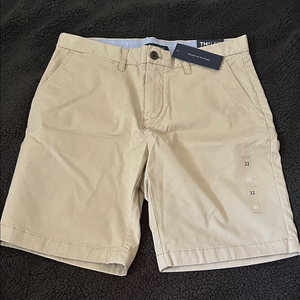 New Tommy Hilfiger Men's Shorts Size 32